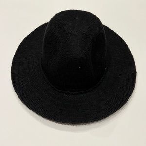 GIGI PIP soft black hat